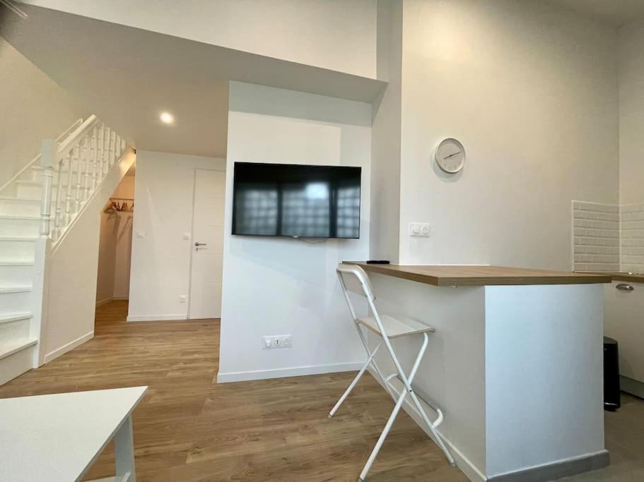 Magnifique Appartement Нарбонна Экстерьер фото