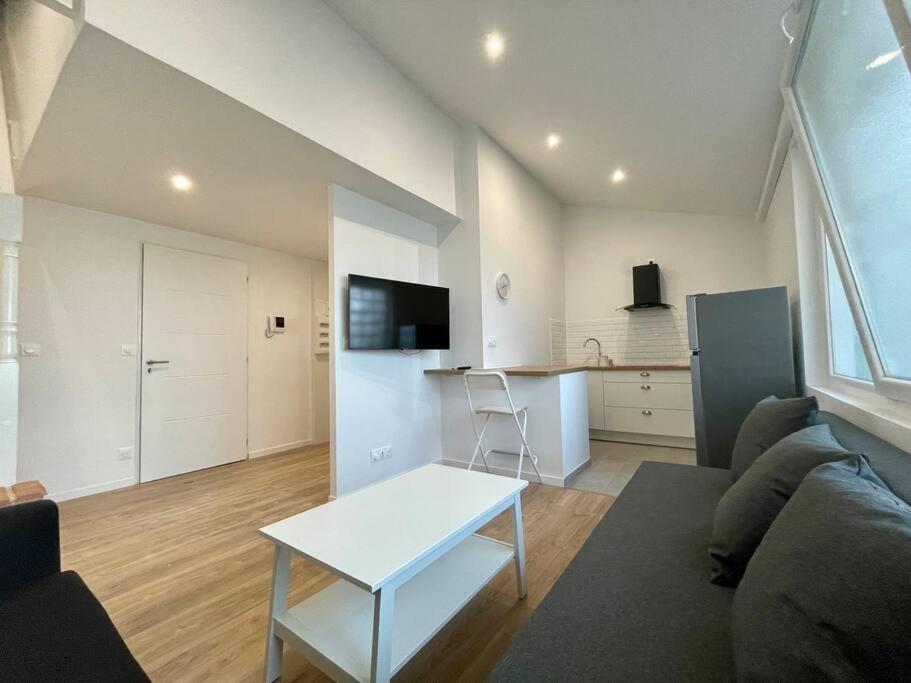Magnifique Appartement Нарбонна Экстерьер фото