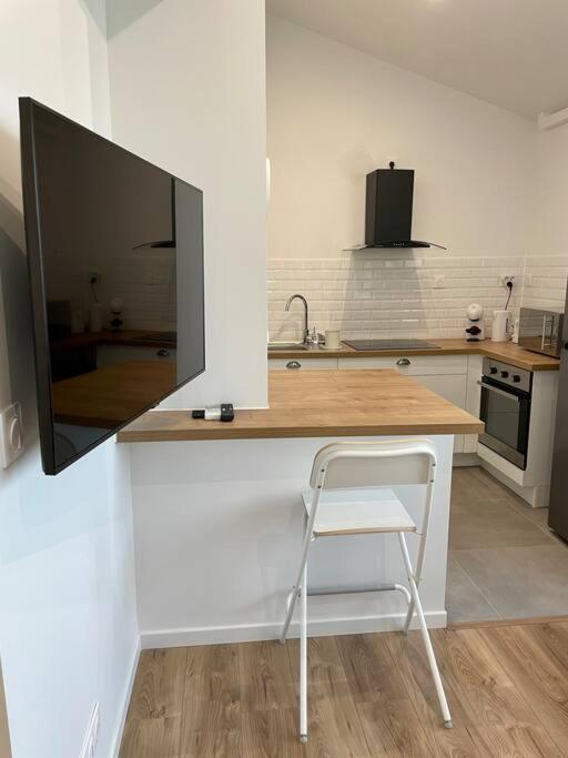 Magnifique Appartement Нарбонна Экстерьер фото